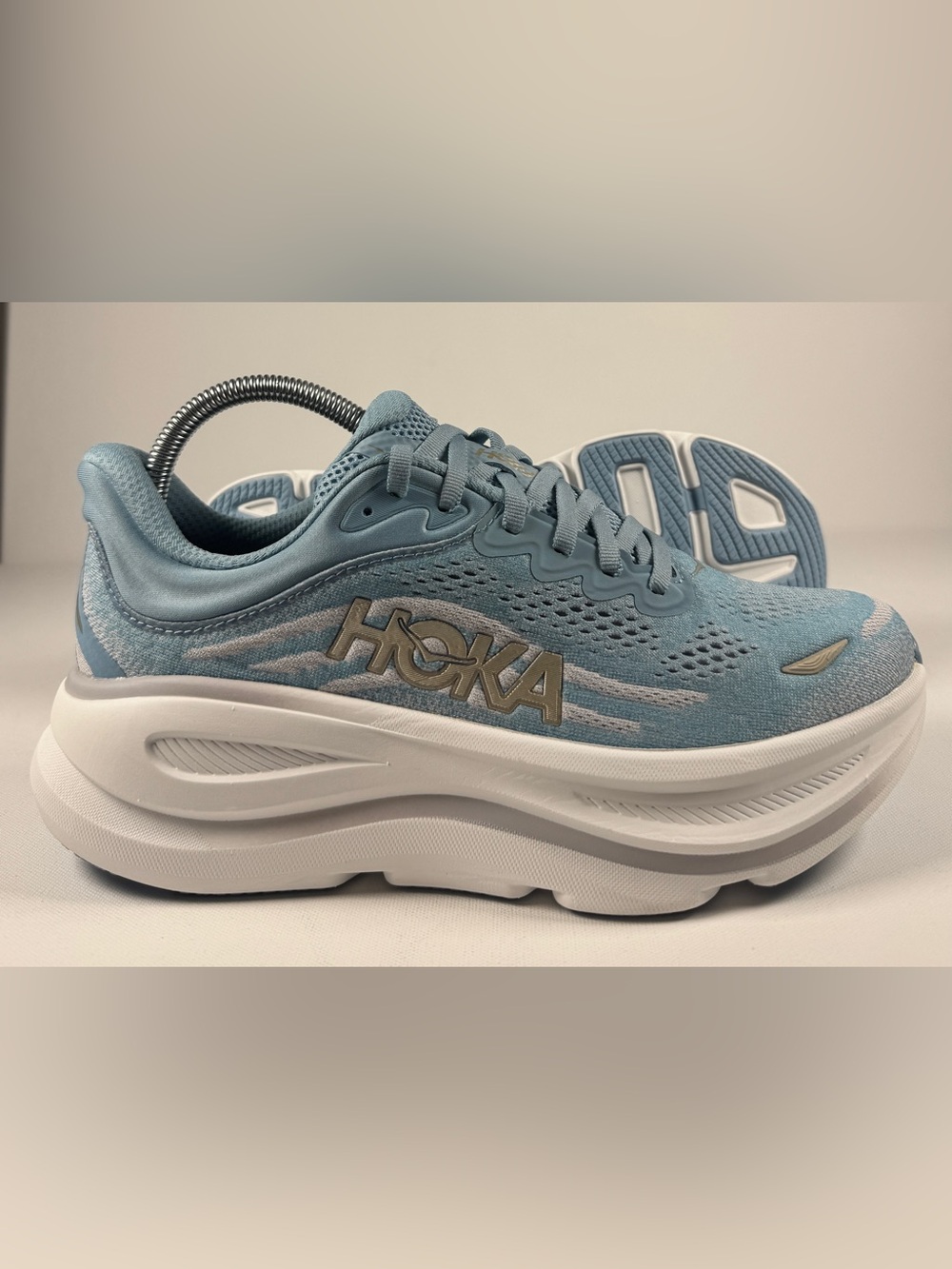 HOKA Bondi 9 Women's Running Shoes Blue/White Max Cushion Size 8B Medium
